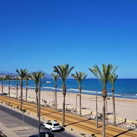 아파트 Lovely Front & Pool *