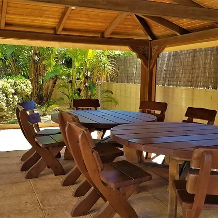 Lovely Front & Pool Appartamento *